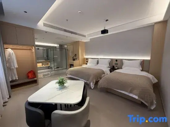 Yinghe Light Luxury Smart Homestay (Hengdian World Studios Store)