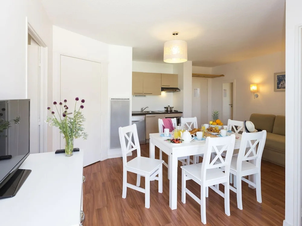 Modern Seafront Flat