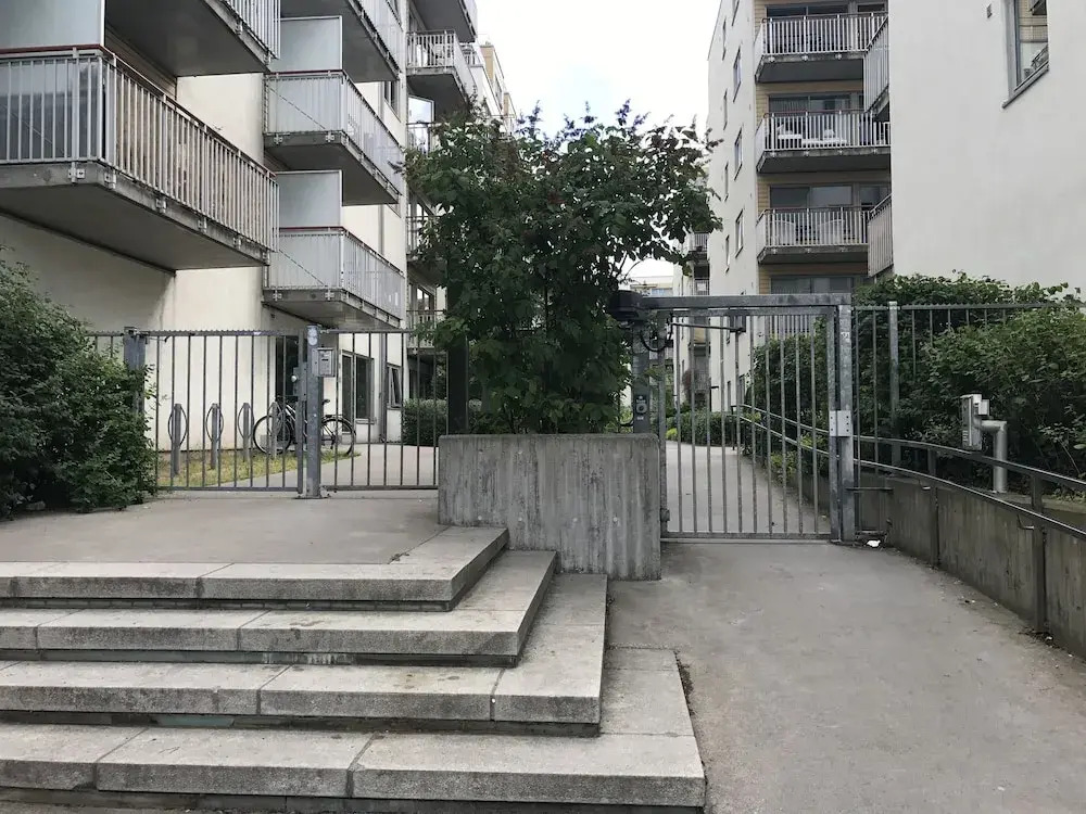 Sentral 3 roms top leilighet med gratis parkering