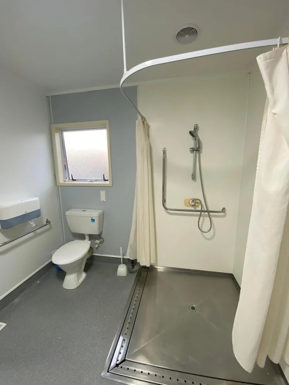 Airport Westney Lodge