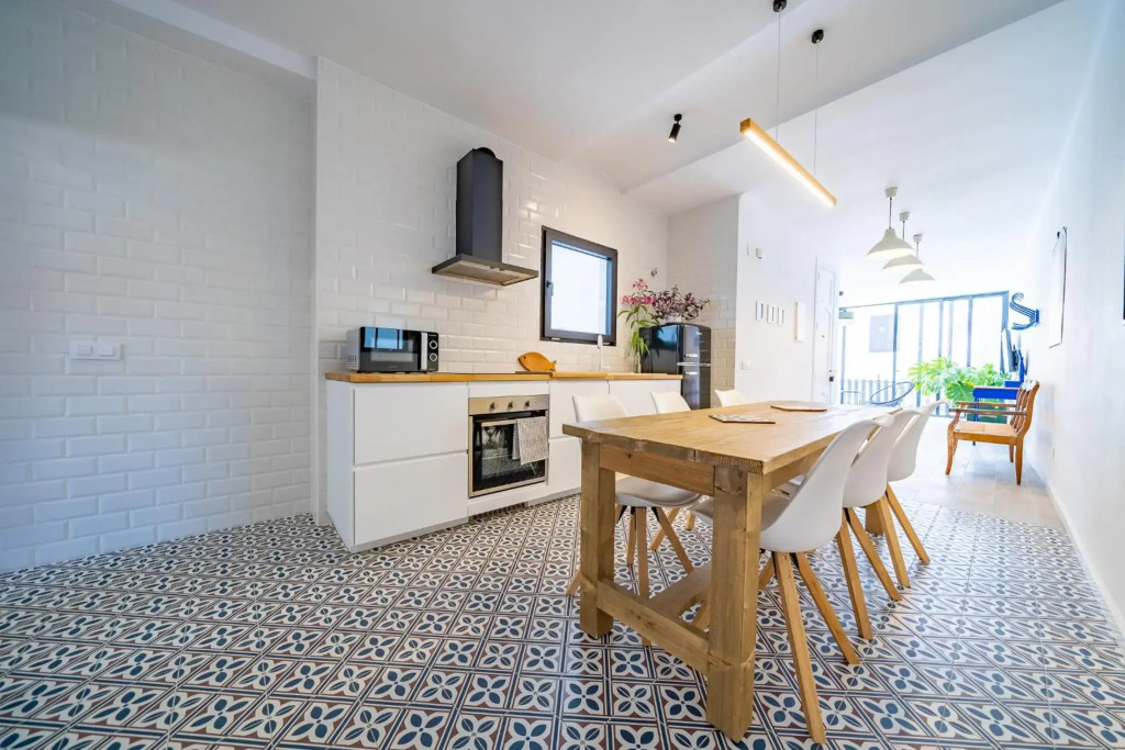 CAN MARTINEZ Calella Beach Boutique Apartment