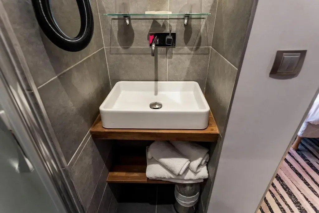 Hôtel Lumières Montmartre Paris