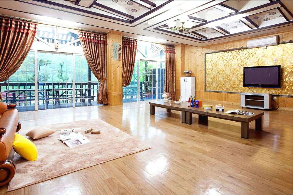 Baenae-gol Mi-ru Pension