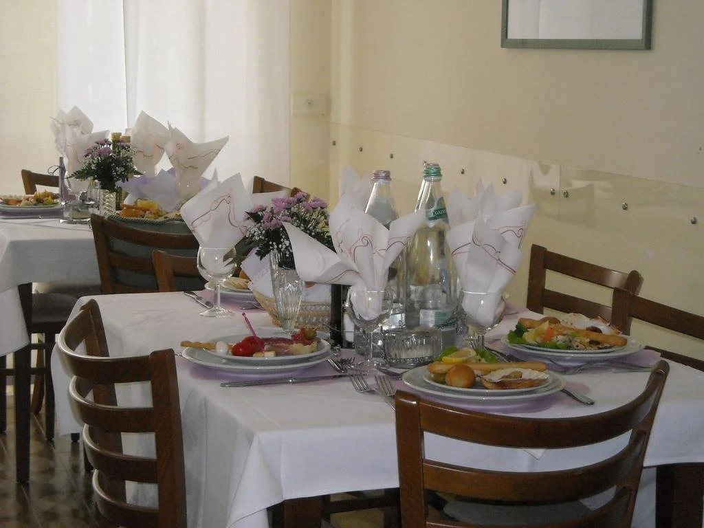 Hotel Lora