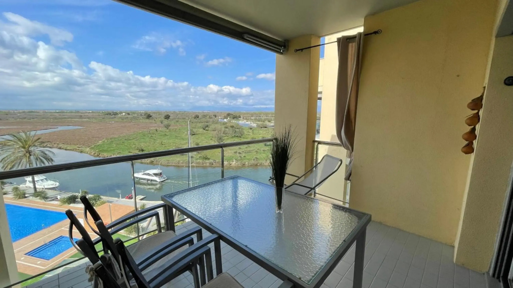 Precioso apartamento en complejo de al standing
