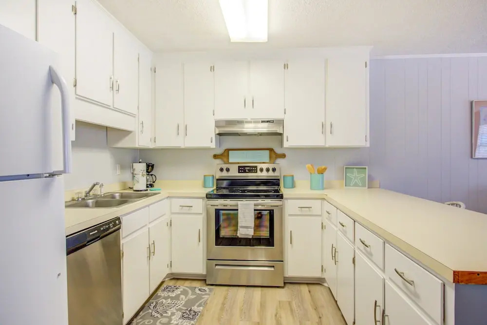 5508 Beach Drive by Forehand Rentals