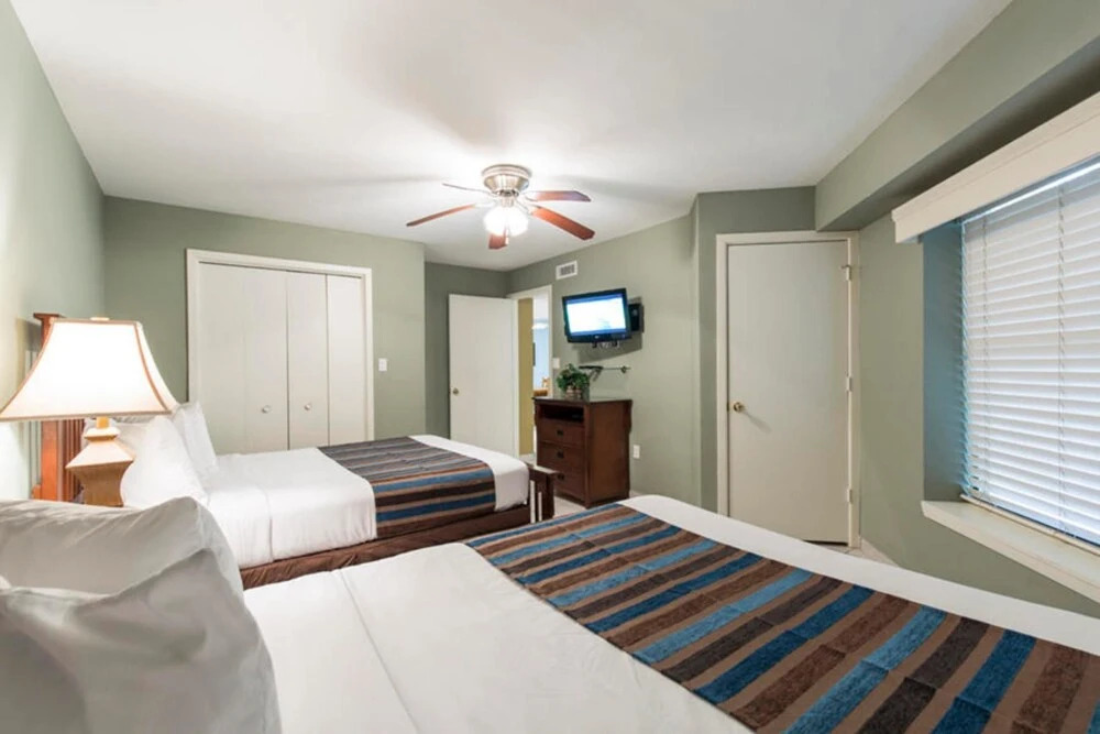 Saida IV Condominium 304