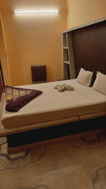 Hotel Raj