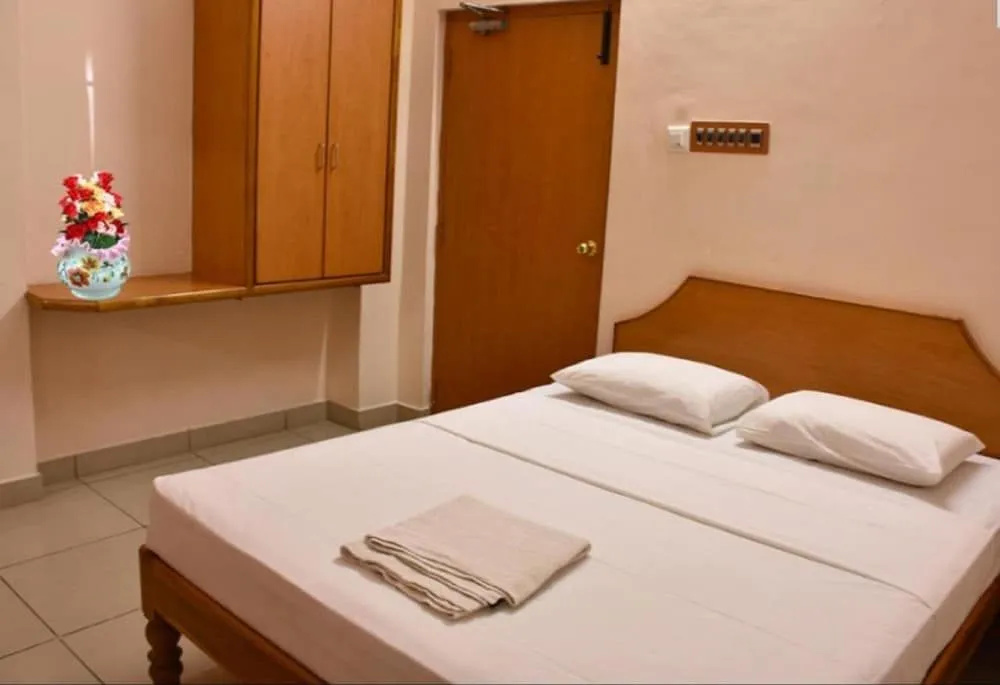 Yogi Ram Inn