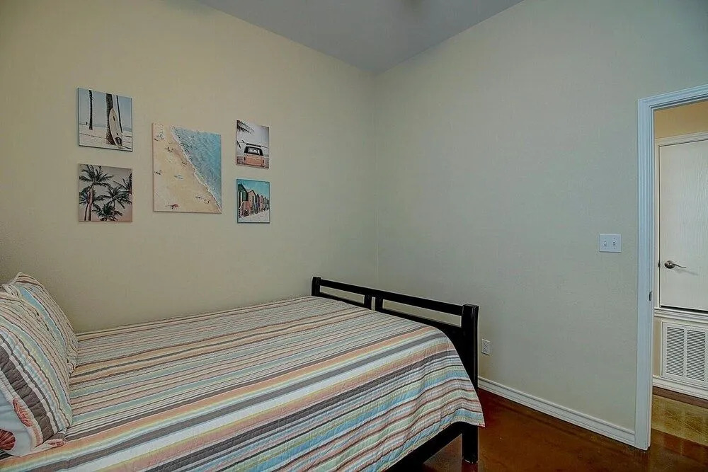 Blue Pelican 3 Bedroom Townhouse by Redawning