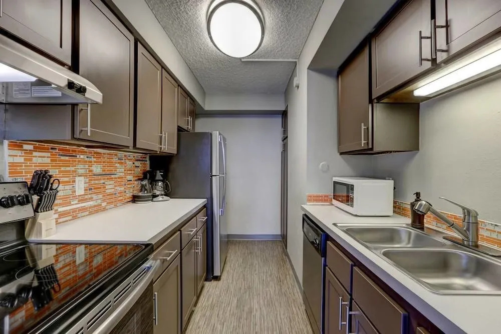Arrive 800 Penn Executive 1br 1 Ba