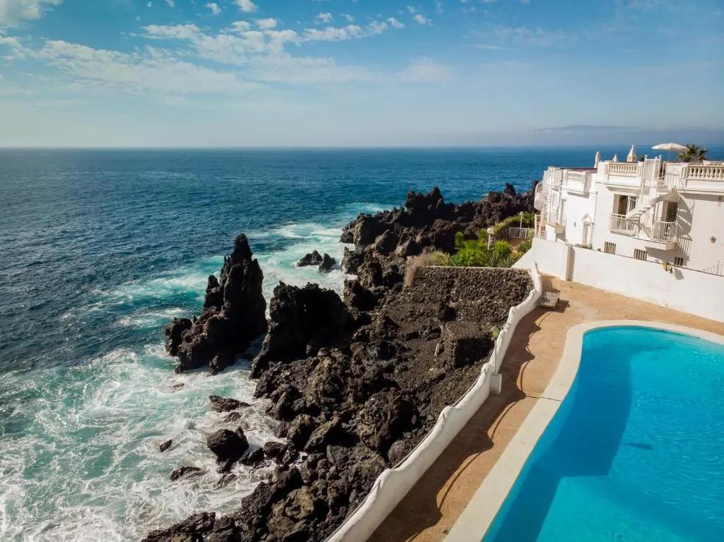 Ocean shore apartment 2