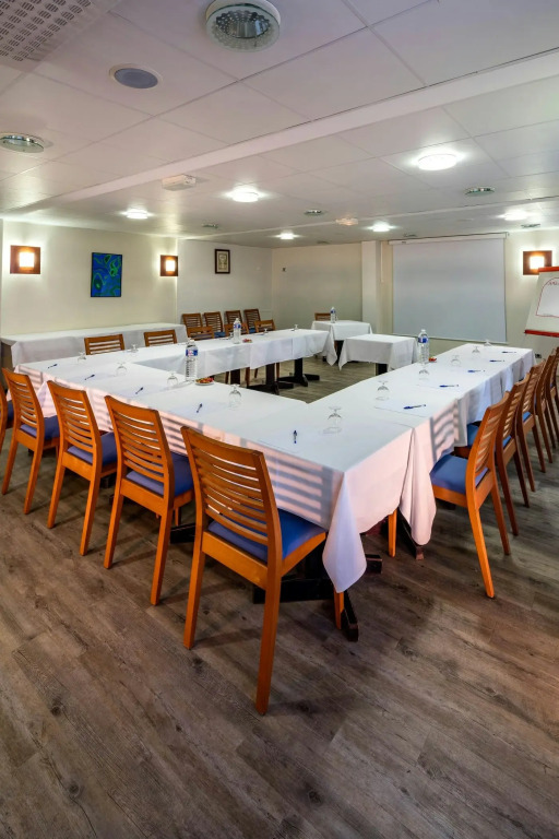 Noemys Neris Montlucon - hotel restaurant