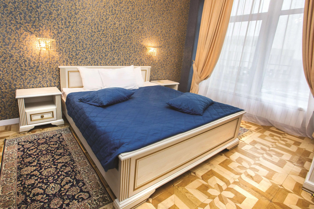 Готель Дніпро Dnipro Hotel