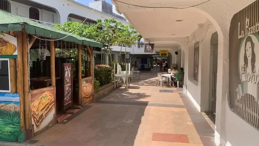 San Andres CC Apartments near the beach