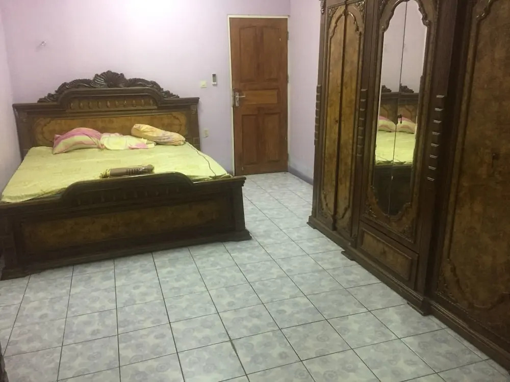 Bina's Inn hotel