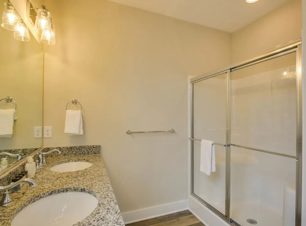 Gorgeous New Modern Farmhouse-style Townhouse Just Blocks From the Virginia Beach Oceanfront