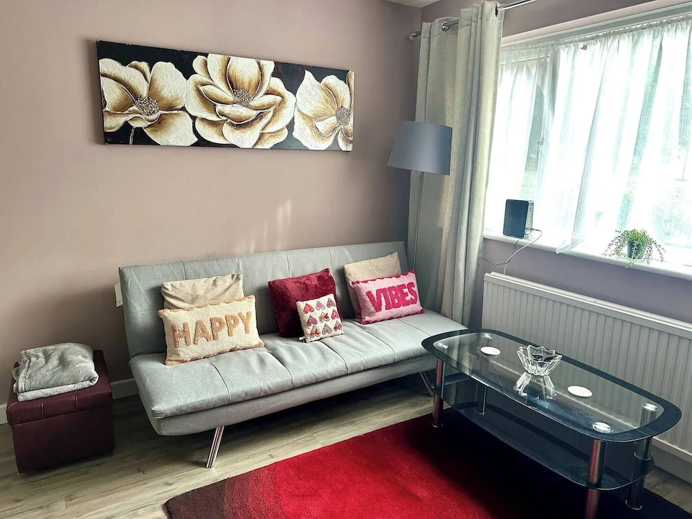 NKN Cosy Maisonette Dartford Station Free Parking