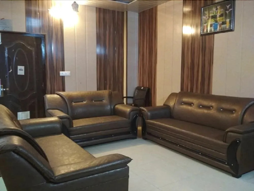 Montana Crowne Residency