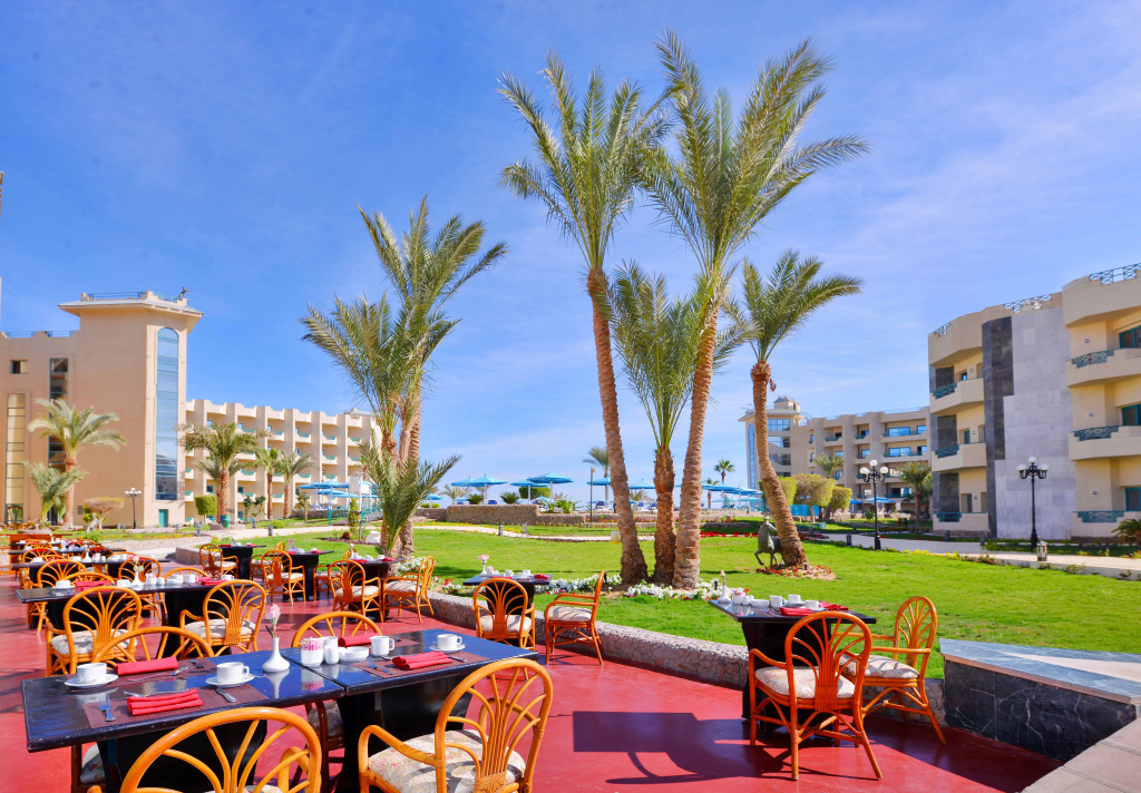 Moreno Horizon Spa & Resort