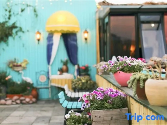 Dali Ancient City Mountain Mountain Youmu Guoxue Garden Homestay