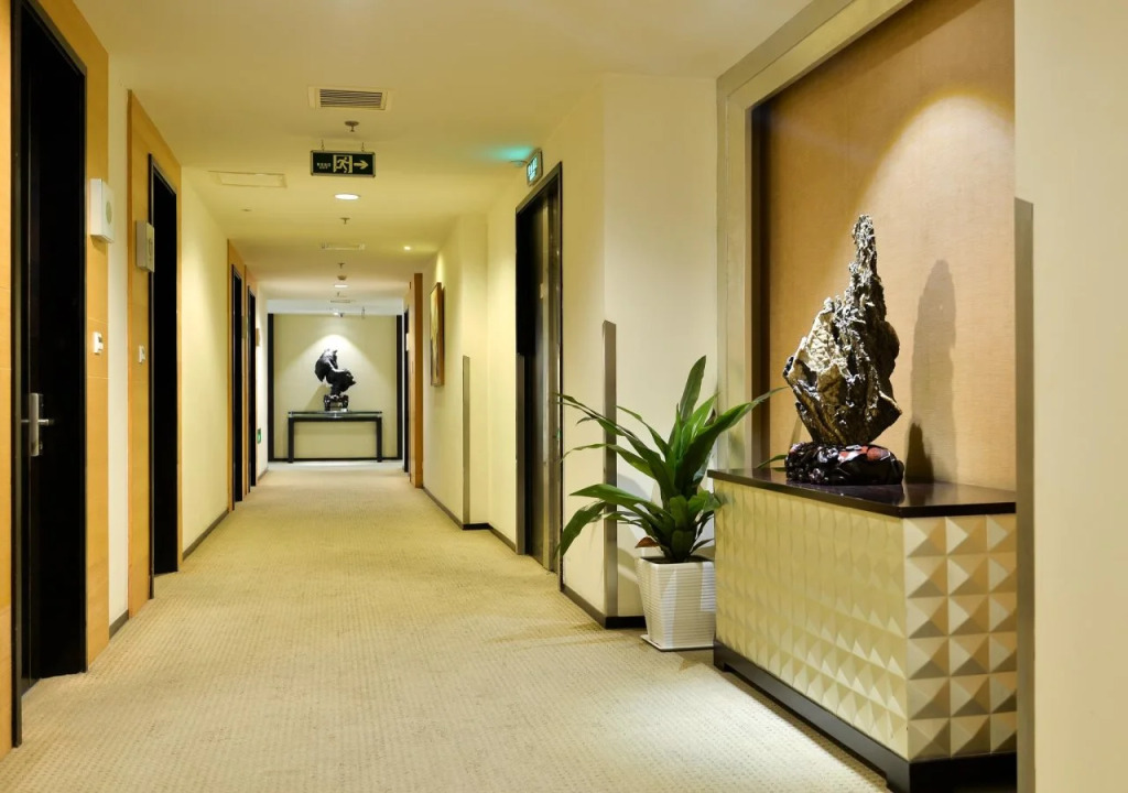 Hundred Centuries Hotel Shanghai