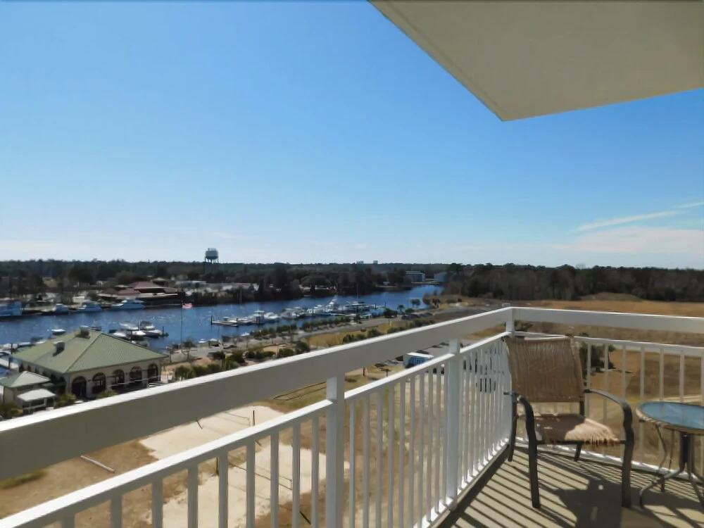 North Tower #809 Condominium 4 Bedrooms 3 Bathrooms Condo