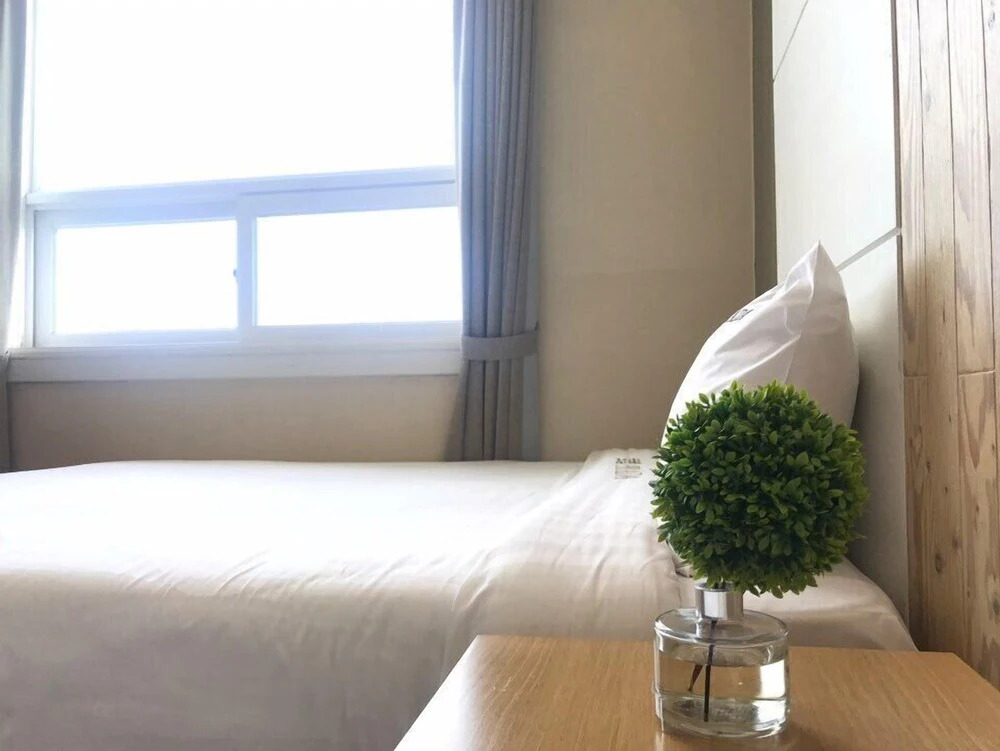 Prada Hotel & Pension