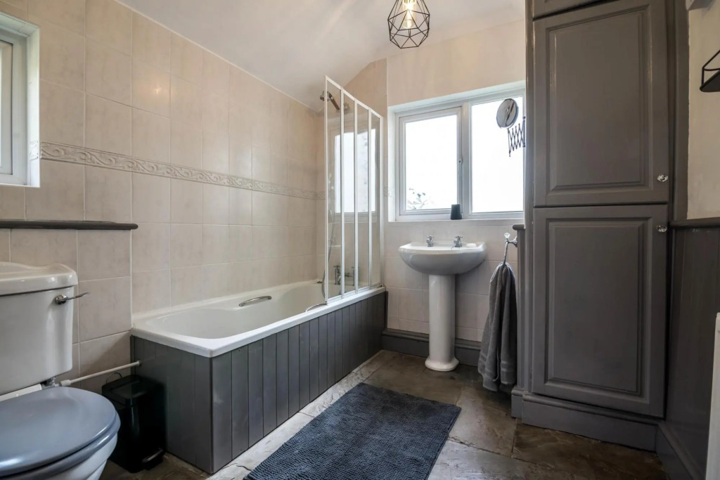 Woodpecker Cottage - Sheepswalk Farm - 2 Bedroom Cottage - Stepaside