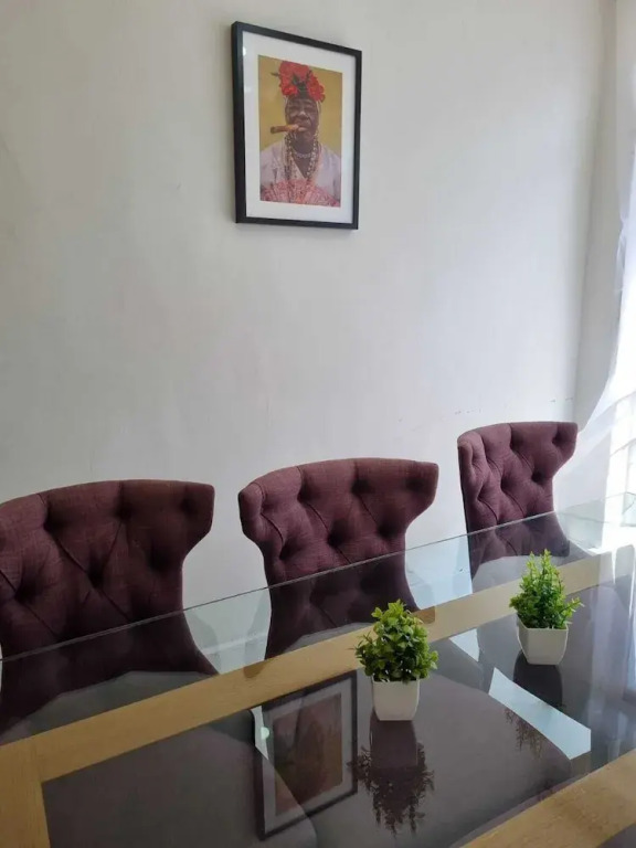 Large 4 Bed Terraced House