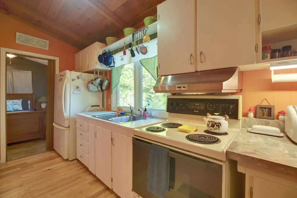 Lakefront Escape: Waterfront Lake Champlain Home