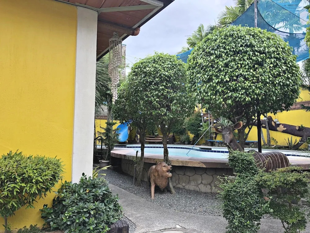 Villa Elena Private Pool Resort