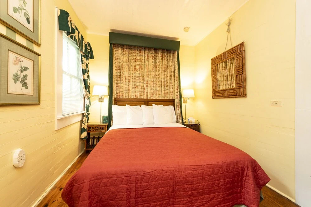 Knowles House B&B