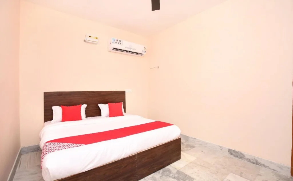 Rao Hut By OYO Rooms