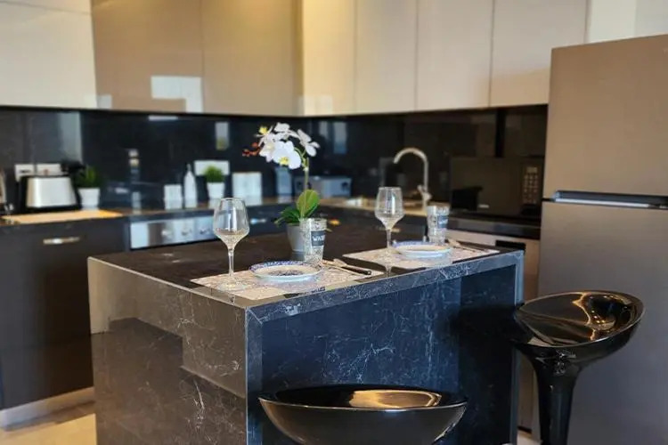 Merab Holidays Apartment Sunorama Beach Gardens 402