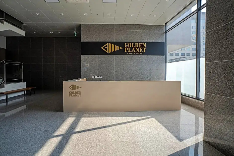 Golden Planet Hotel