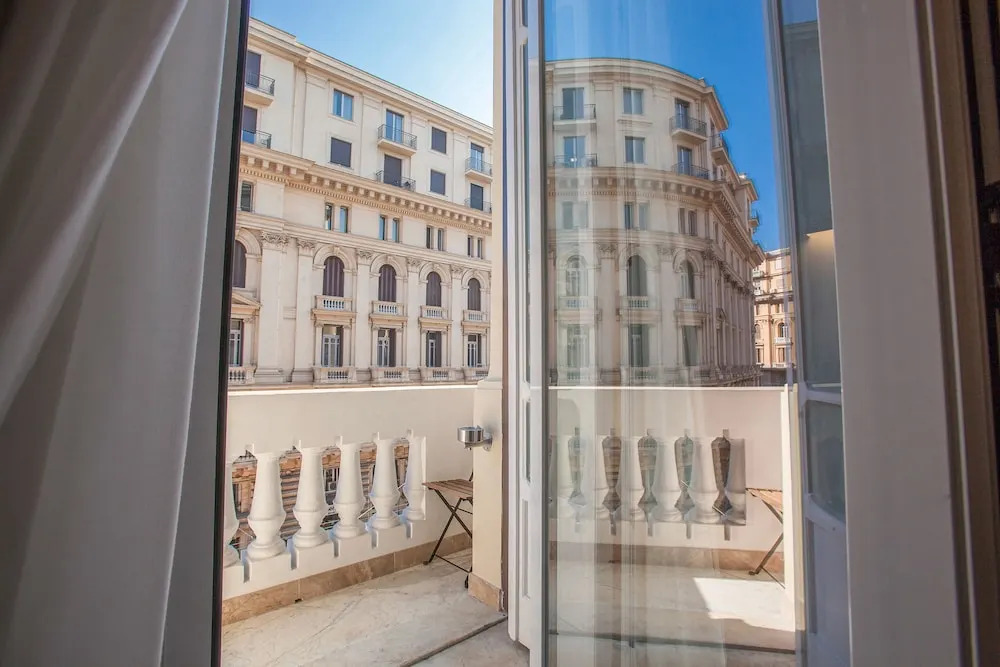 Dimora Sanfelice in the Heart of Naples