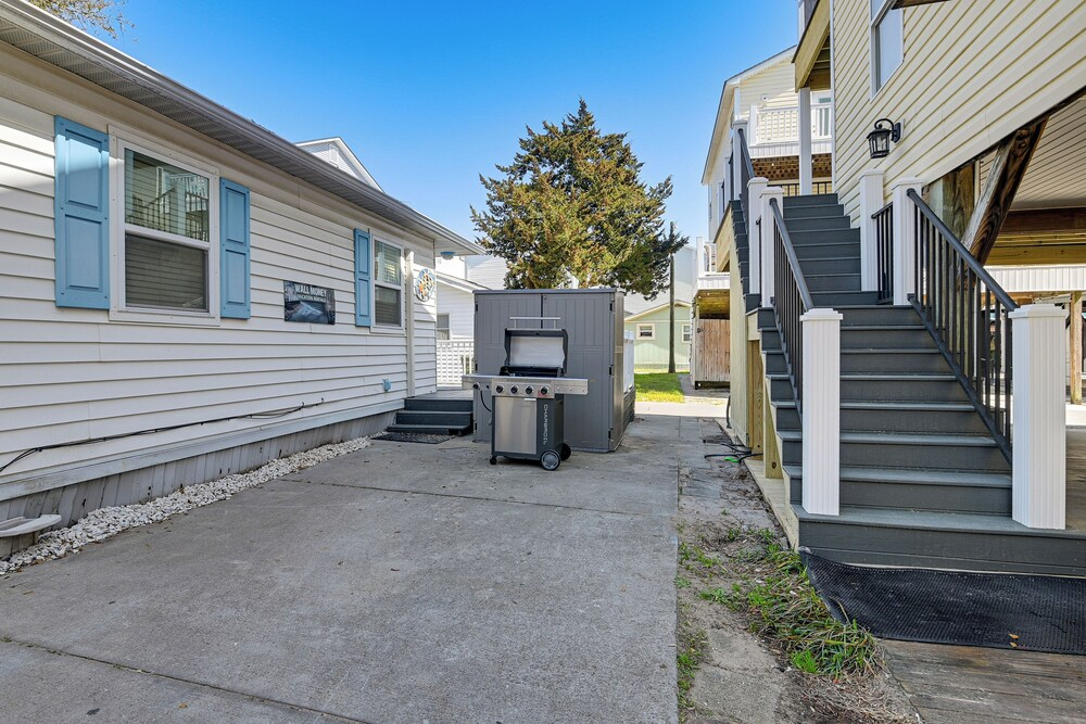 Golf Cart + Beach Access! Ocean Lakes Retreat