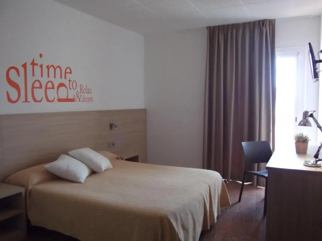 Hotel Mediterrani Express