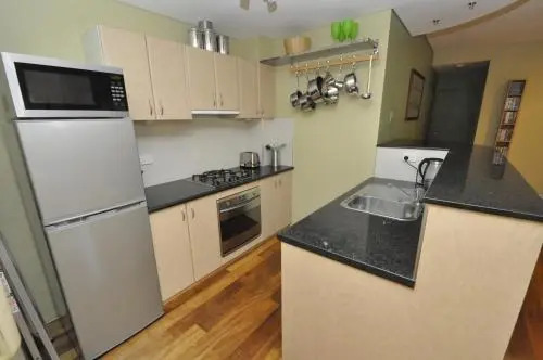 Glebe Self-Contained Modern One-Bedroom Apartment (47ROS)