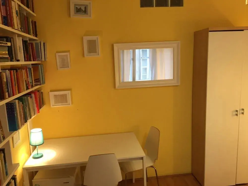 Club Apartments & Rooms