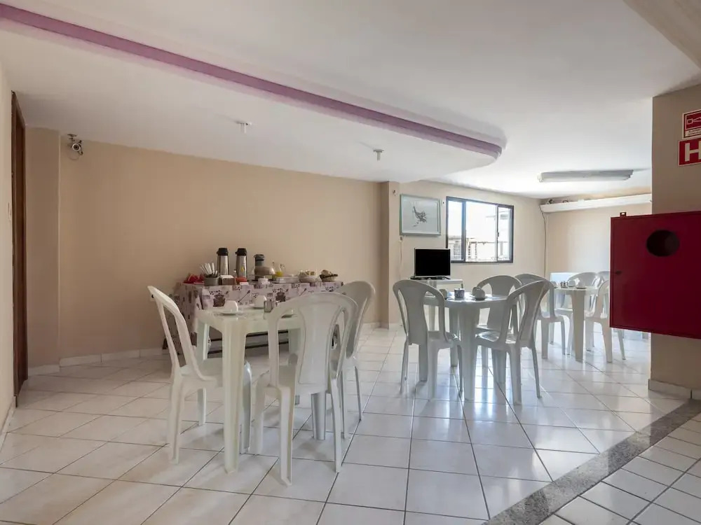 OYO Barra Beach Hotel