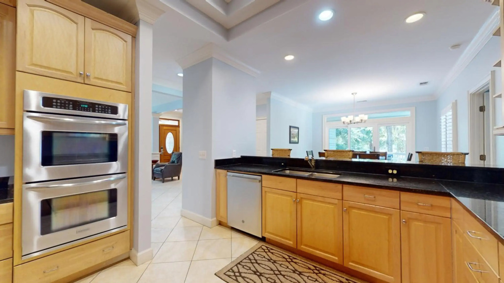 1 Troon Dr