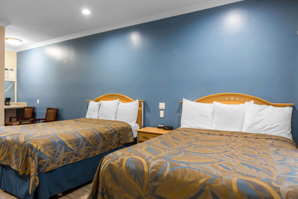 Rodeway Inn Escondido Downtown