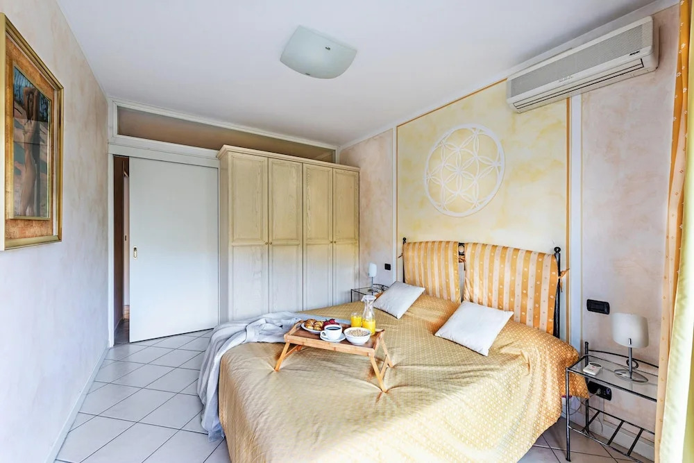 Residence Villa Giulia 5-03 with pool by Wonderful Italy
