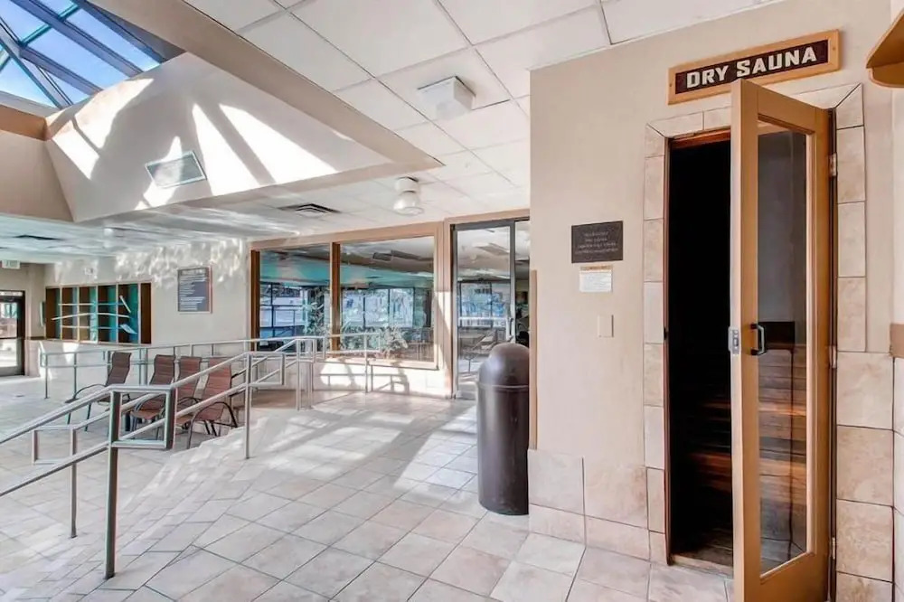 3 Bedroom Ski In, Ski Out Mountain Vacation Rental Located Next To Historic Main Street In Downtown Breckenridge