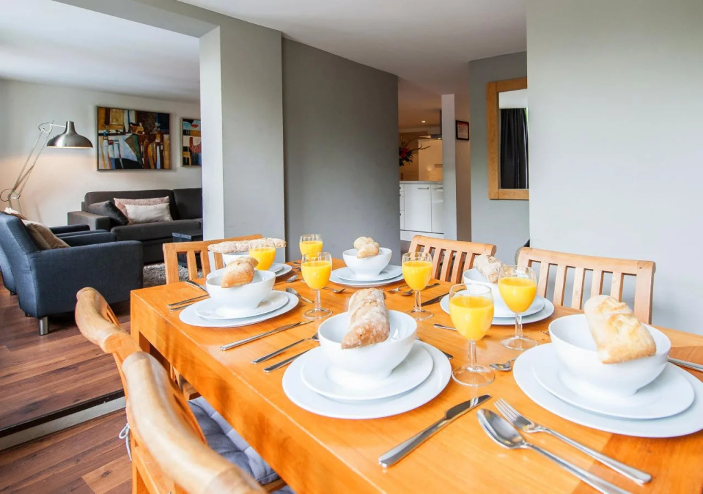 Rembrandtplein Apartment Suites
