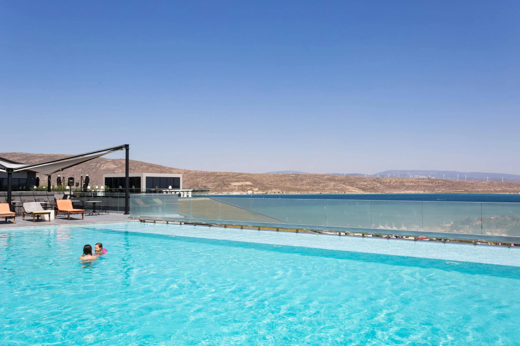 The S, an Ascend Hotel Collection Member