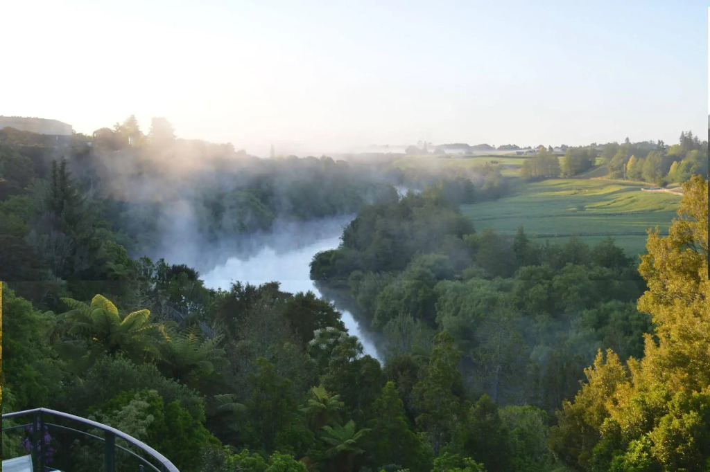 River Vista Lodge