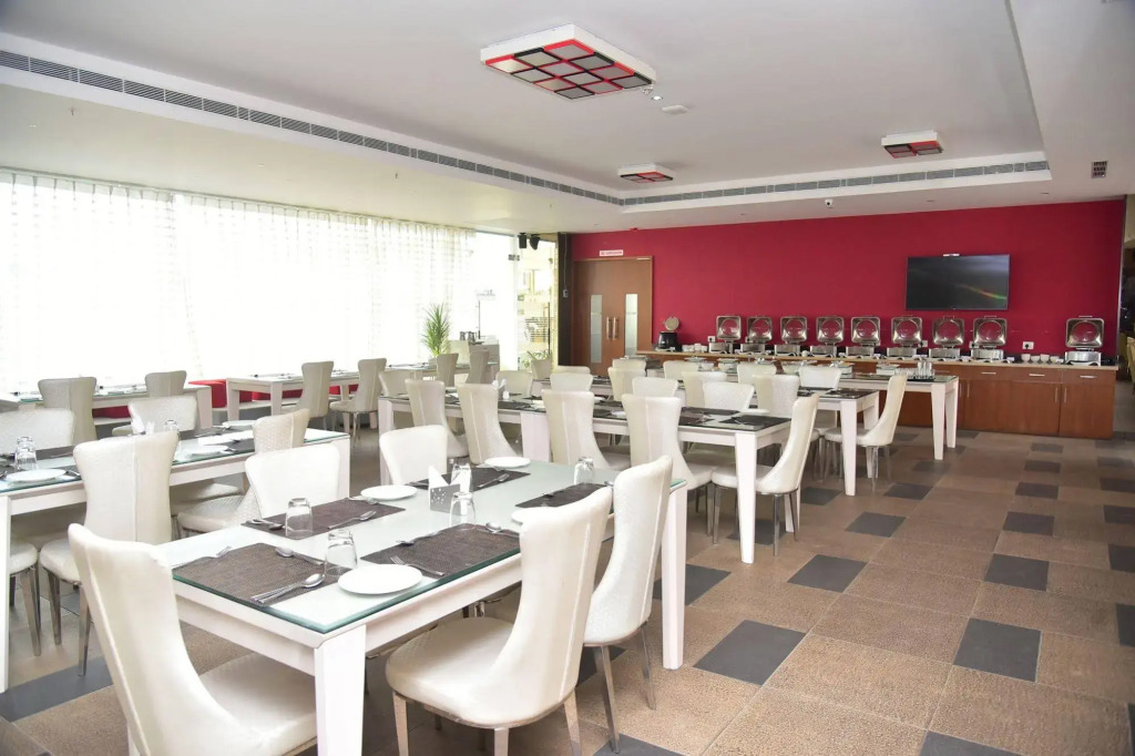 Ramee Strand Inn Hotel